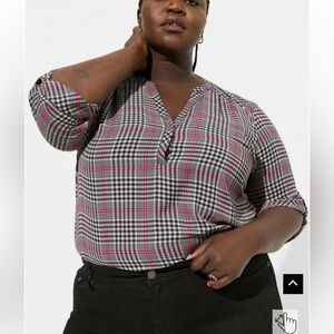 Torrid: Harper Georgette Pullover 3/4 Sleeve